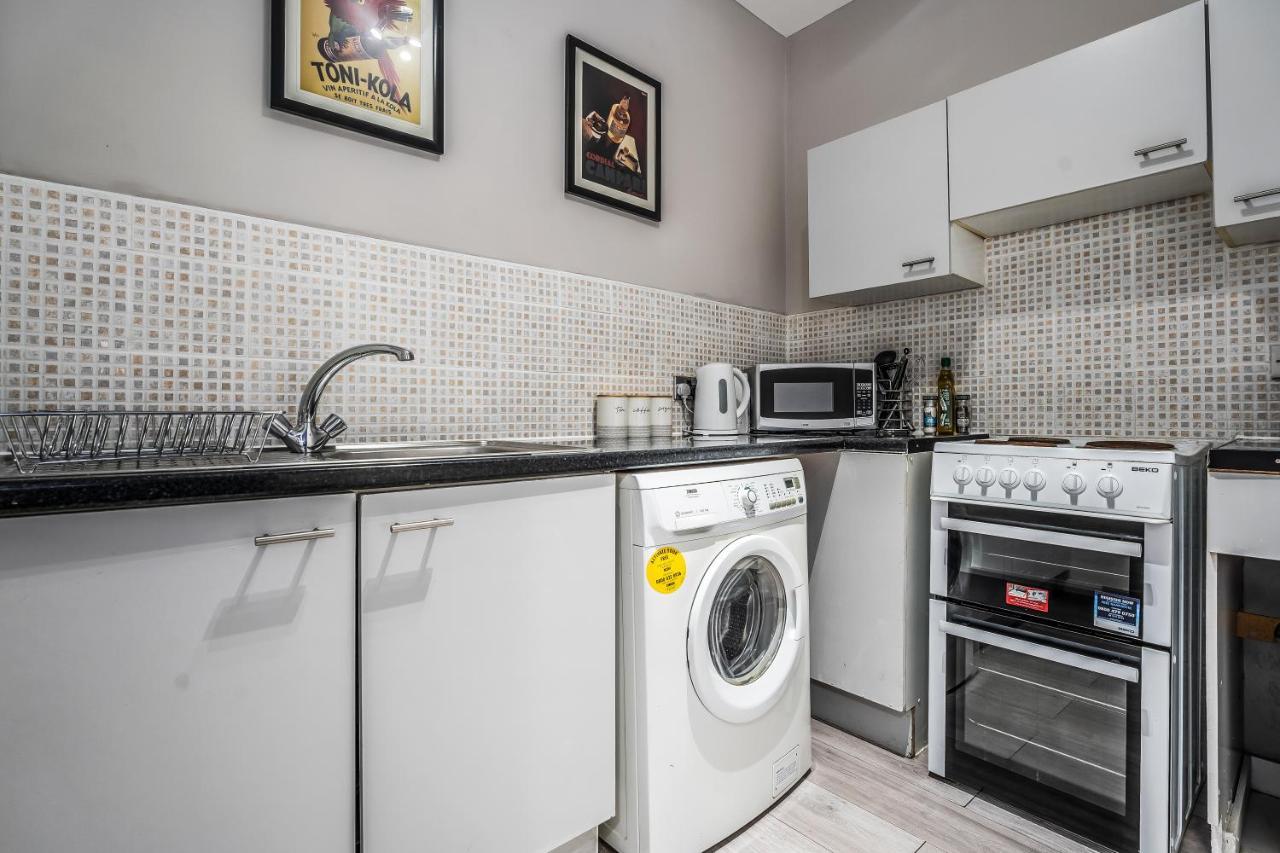 إدنبرة Private Ground Floor Main Door Entrance - Spacious 2 Bedroom Property - The Shore, Leith المظهر الخارجي الصورة